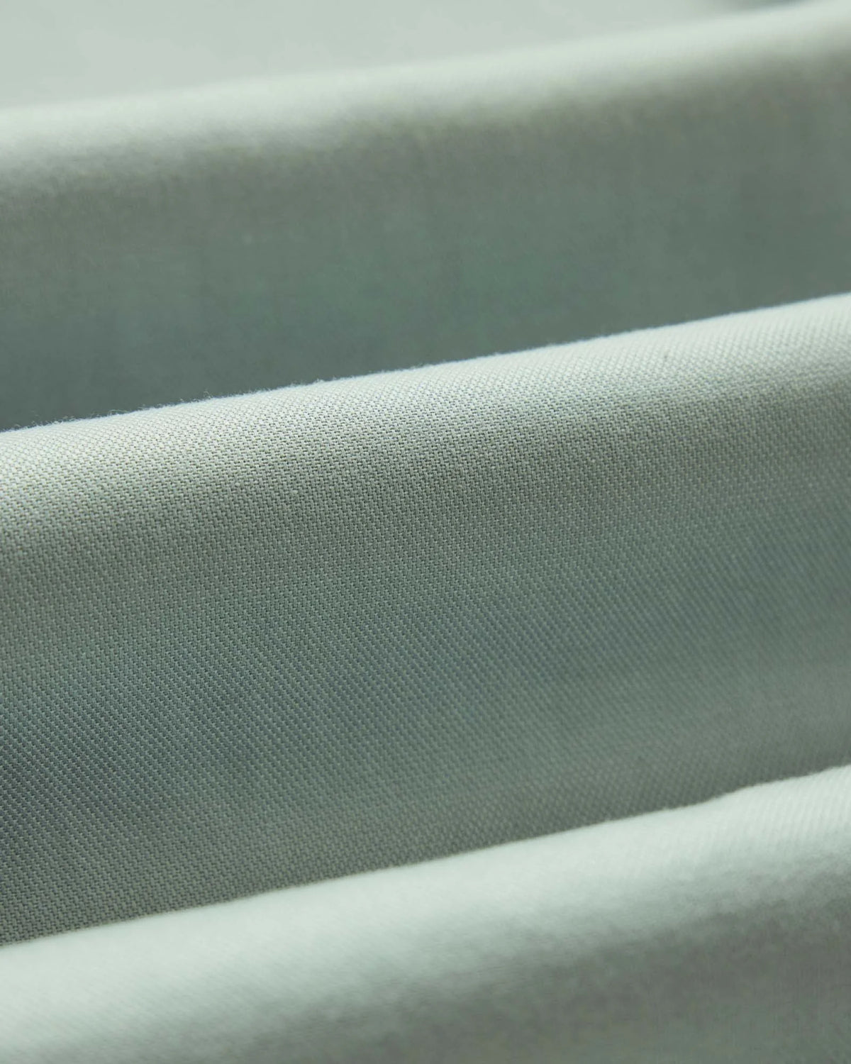 The Hawthorne Shirt in Surf Green