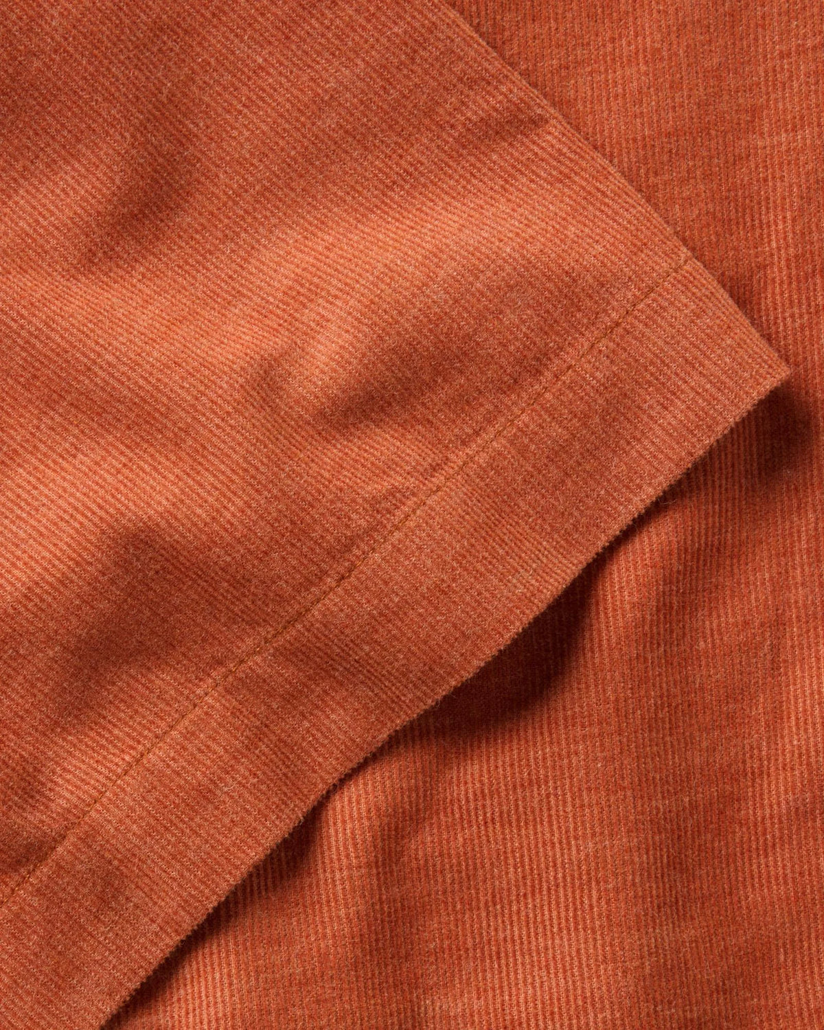 The Conrad Shirt in Heather Chili Pincord