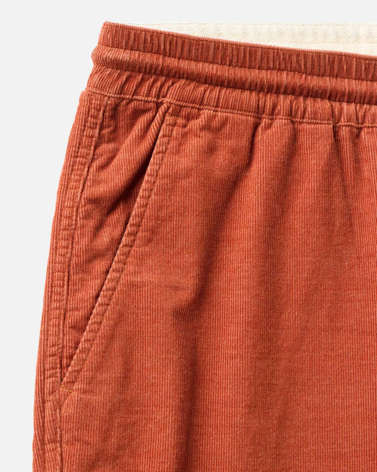 The Apres Short in Heather Chili Pincord