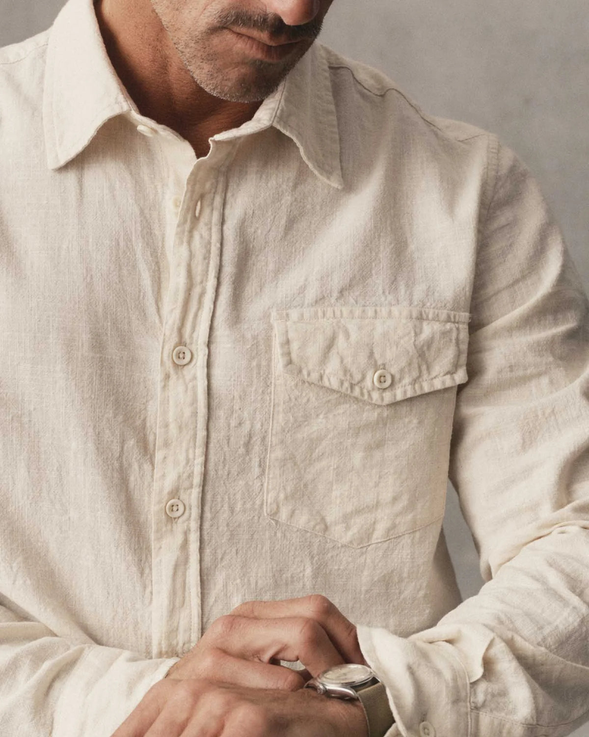 The Quincy Shirt in Vintage White Slub