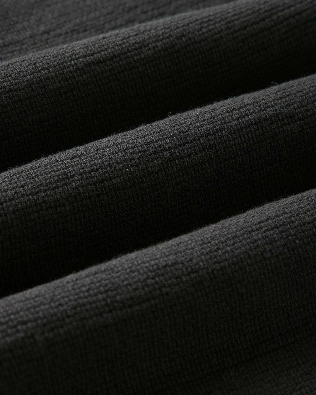 The Conrad Shirt in Faded Black Linen