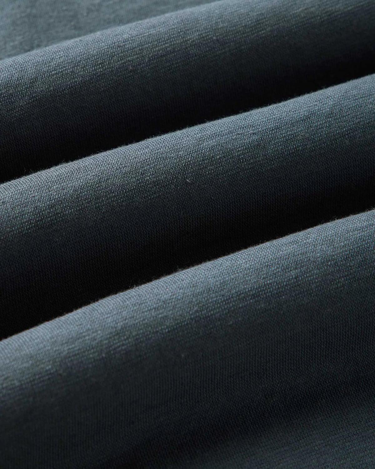 The Cotton Hemp Tee in Navy