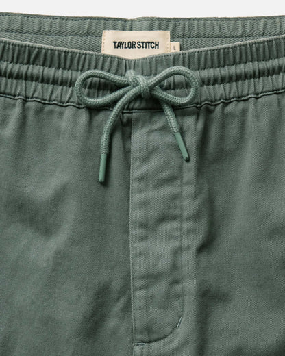 The Apres Short in Organic Deep Sea Foundation Twill