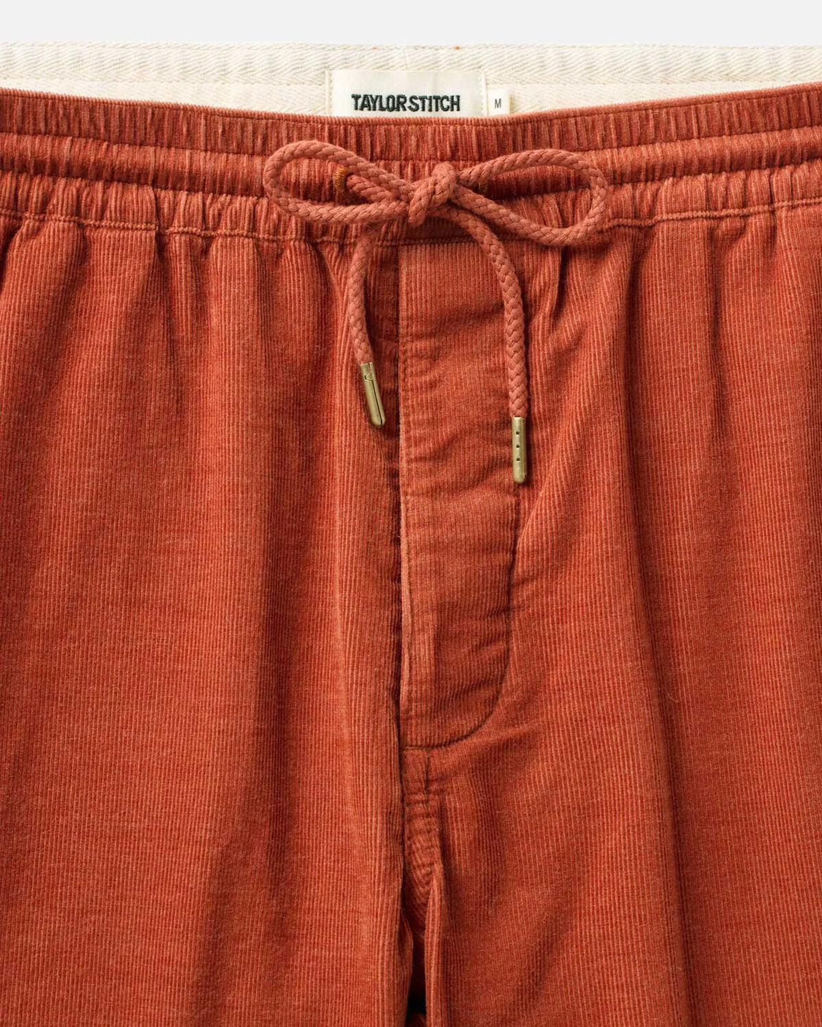 The Apres Short in Heather Chili Pincord