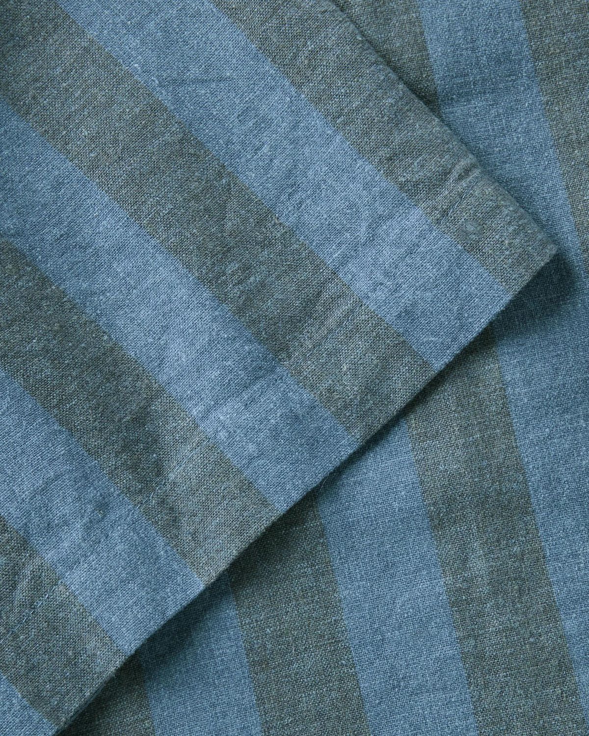 The Short Sleeve California in Blue Stone Stripe Hemp