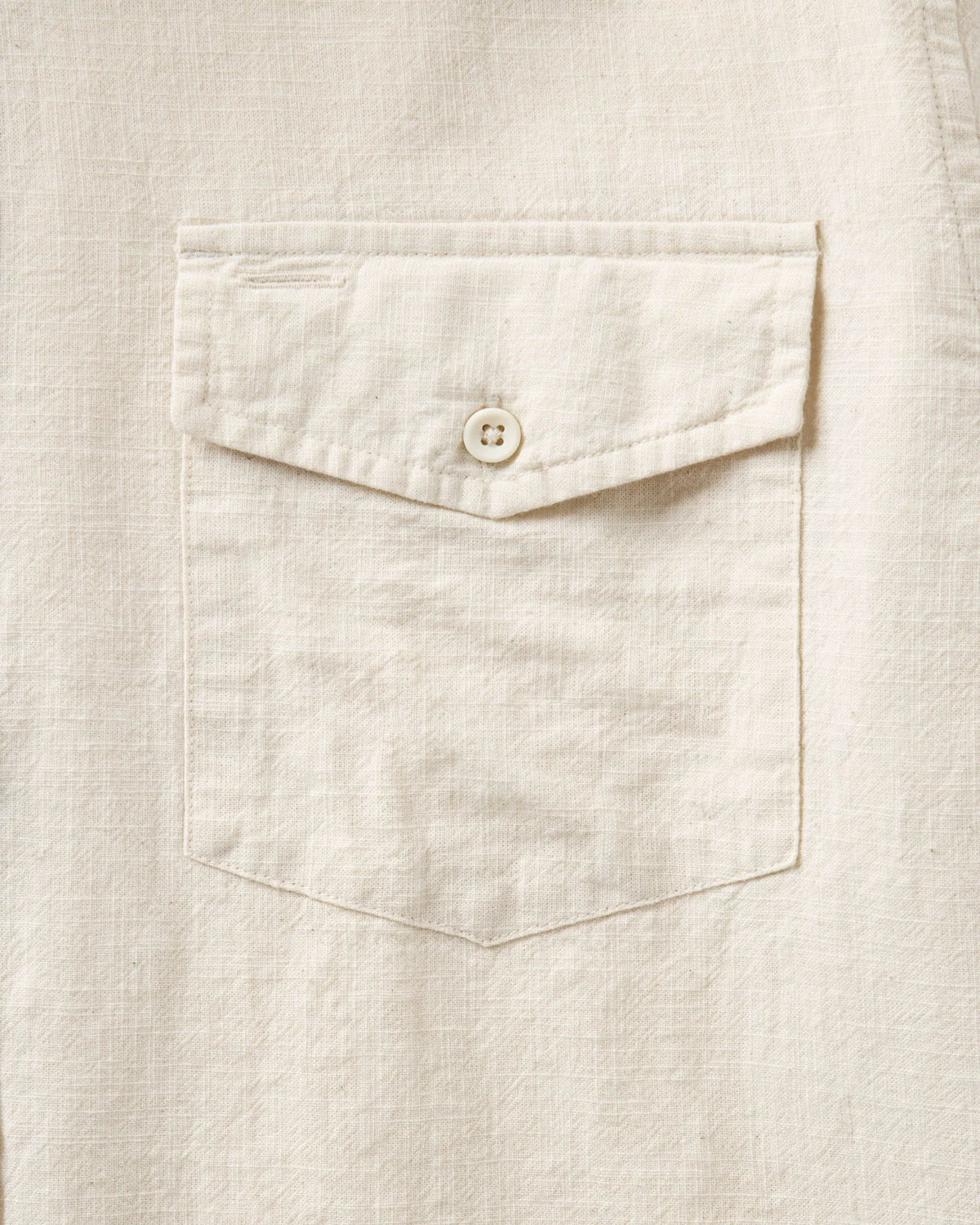 The Quincy Shirt in Vintage White Slub